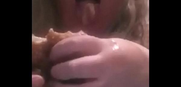  WATCH Hungry BIG TITTIE BBW HOG EATing Messy Cheeseburger